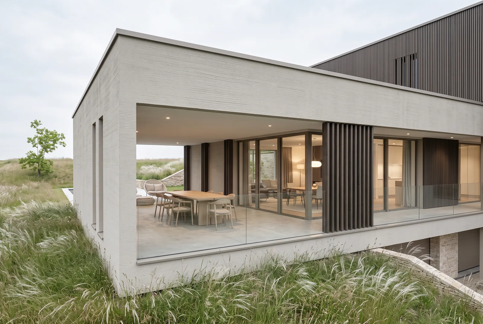 Haus K1: gedeckte Terrassenecke mit Essplatz